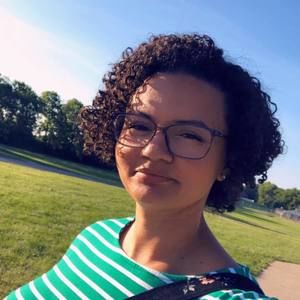 Meet your Posher, Stefanie